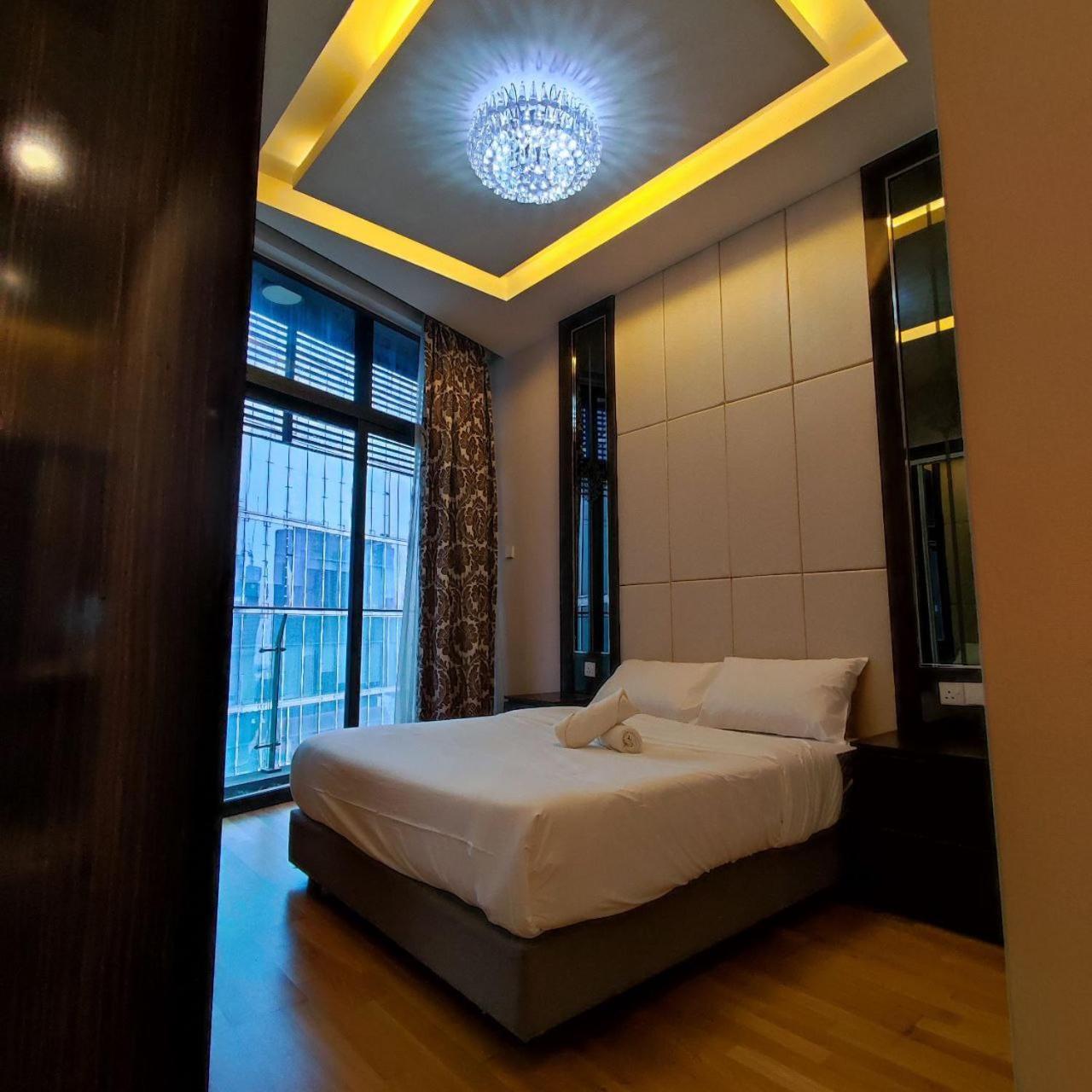 Apartemen Dorsett Walk To Pavilion 1min With Bathtub And Infinity Pool