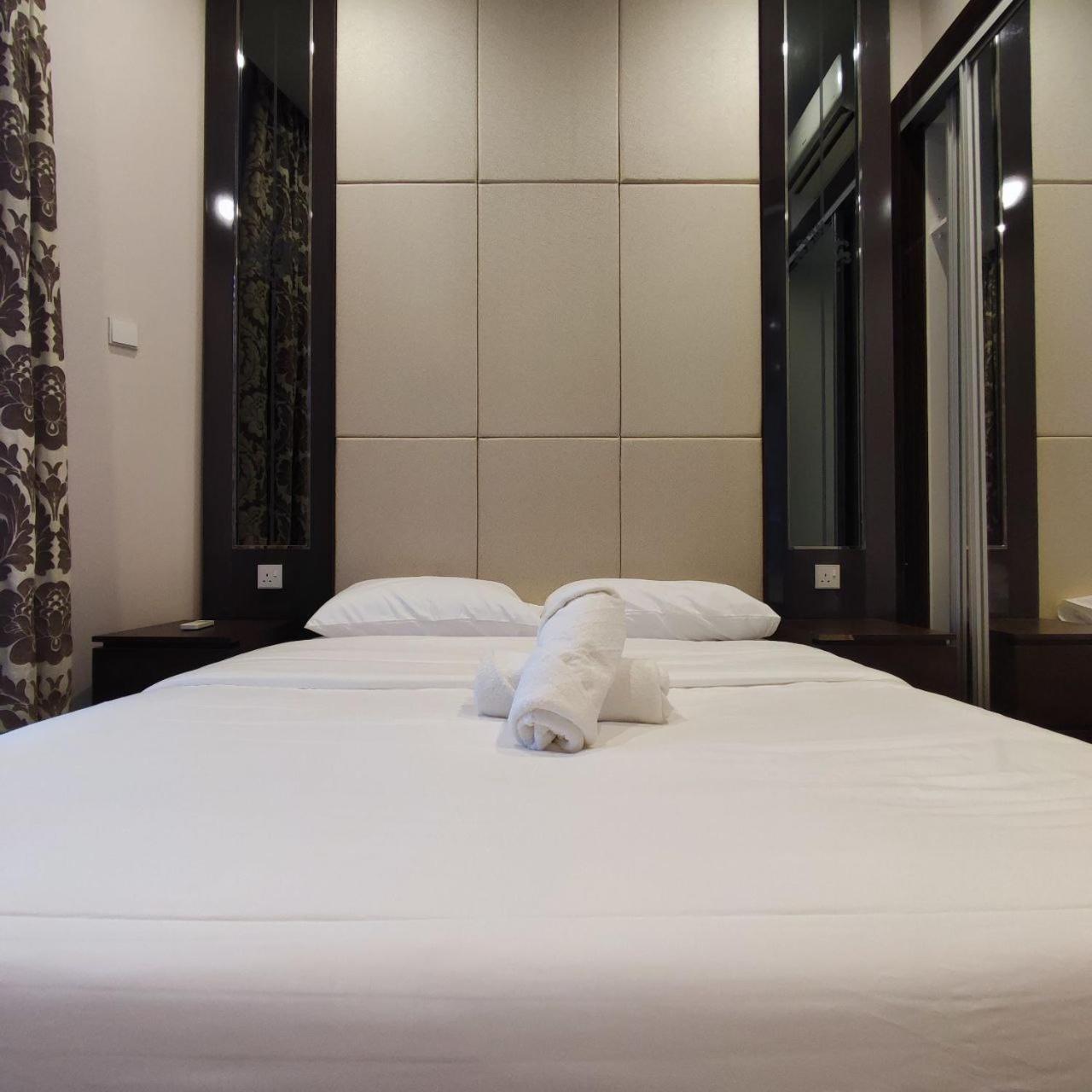 Apartemen Dorsett Walk To Pavilion 1min With Bathtub And Infinity Pool *