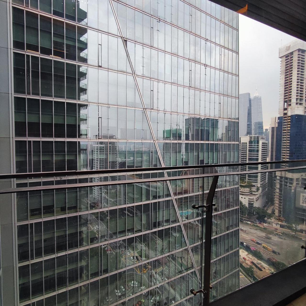 Apartemen Dorsett Walk To Pavilion 1min With Bathtub And Infinity Pool *